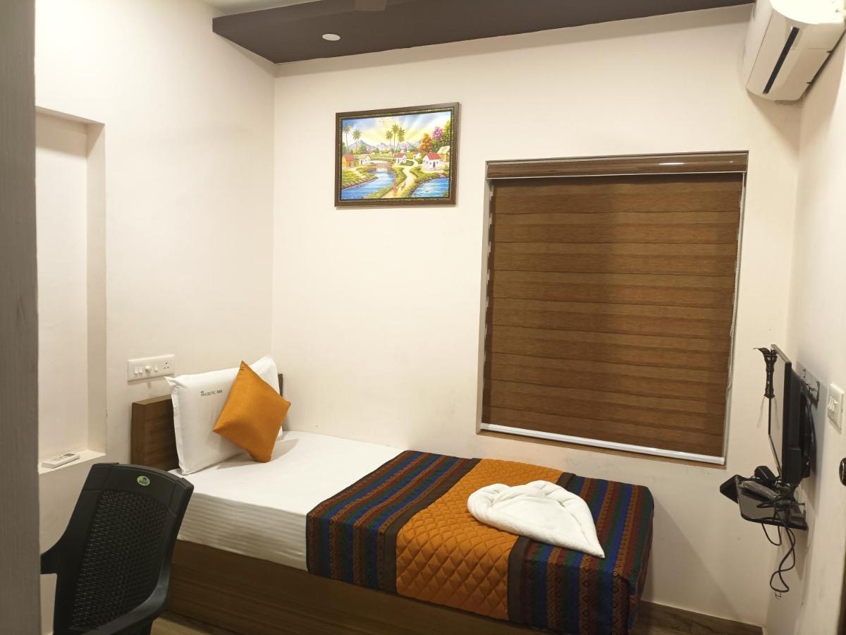 Majestic Inn Thiruvananthapuram Екстер'єр фото