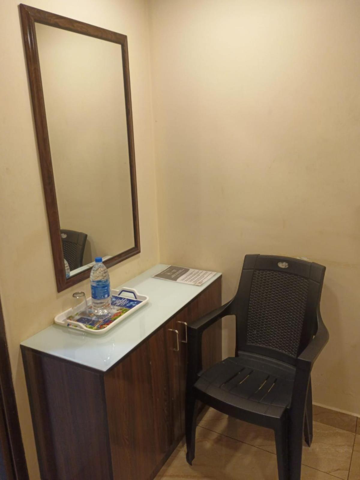 Majestic Inn Thiruvananthapuram Екстер'єр фото
