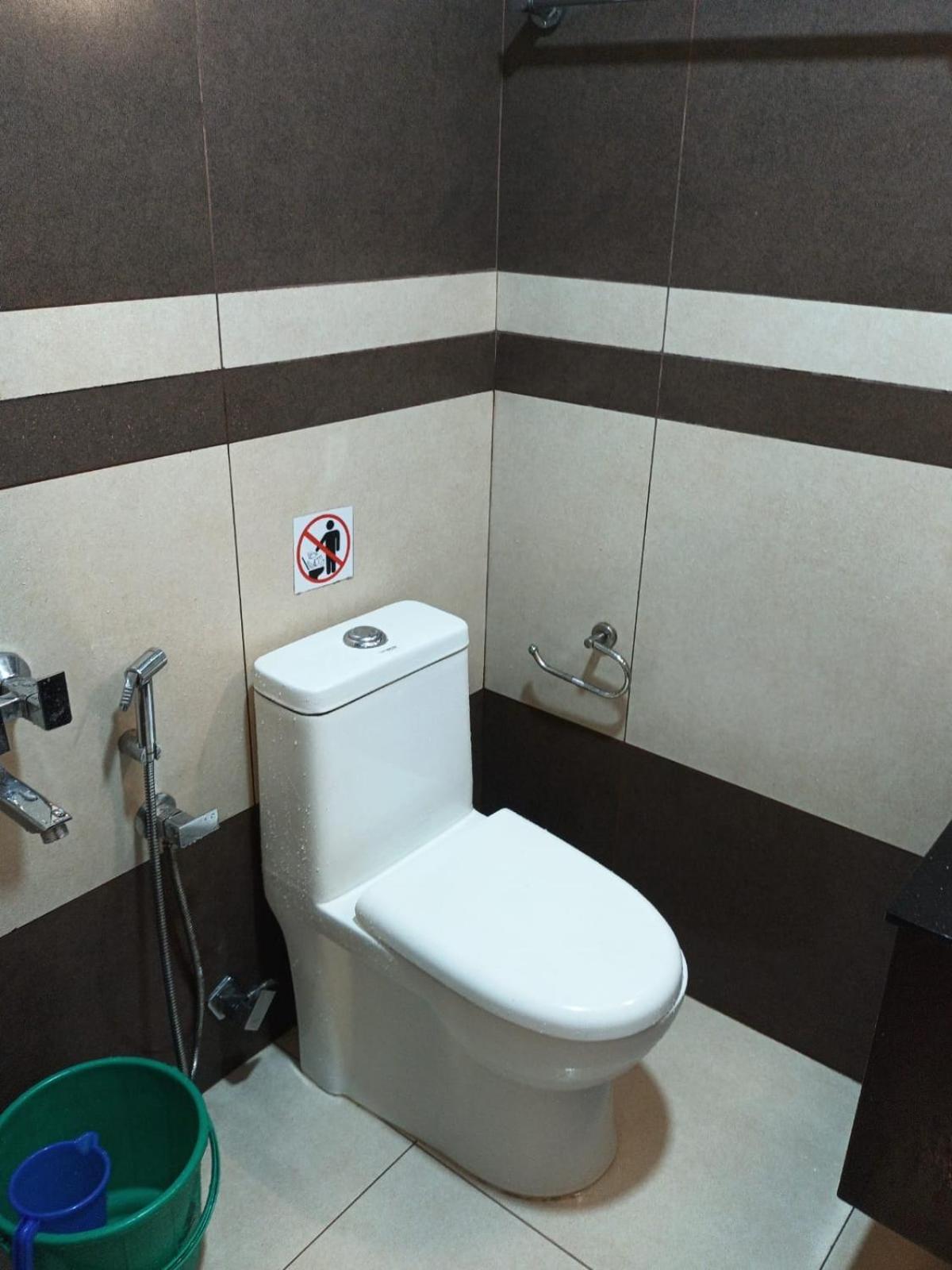 Majestic Inn Thiruvananthapuram Екстер'єр фото